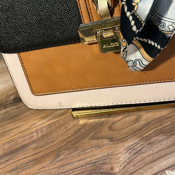 ALDO Anniebrook Flap Satchel Crossbody Colorblock Purse Pre Loved Condition PICS - Picture 3 of 13